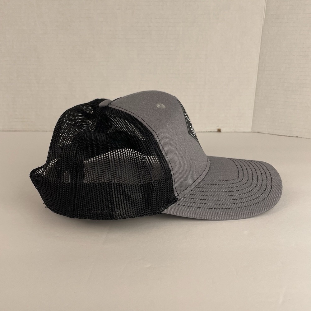 Seacrets Distillery Snap Back Trucker Hat Black Gray Adjustable OS Mesh Cap - Picture 3 of 9